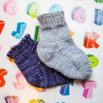 needle-baby-socks